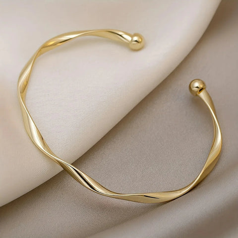 Versatile High-End Bracelets